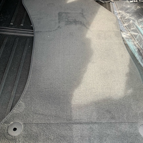 AUDI Q5 Textile Floor Mats - set of 4 - Picture 10 of 11